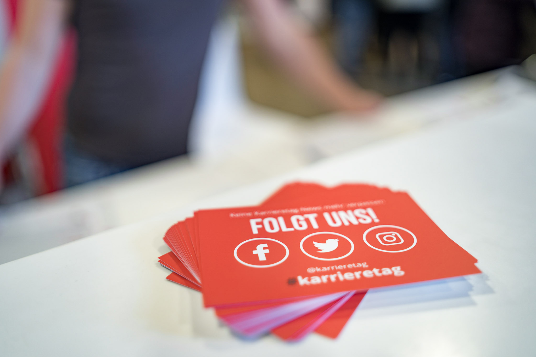 Karrieretag folgt uns in den sozialen Medien